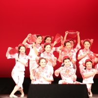 Golden Autumn Gala: Dance-Paper-Cutting Girls